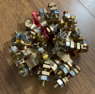 ĐAI (CÙM) ĐẦU CỌC (CỰC) DÙNG CHO ẮC QUY KHỞI ĐỘNG (LOẠI LỚN KÍCH THƯỚC (-)16:17.9 & (+)17.6:19.5)