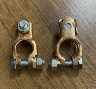 ĐAI (CÙM) ĐẦU CỌC (CỰC) DÙNG CHO ẮC QUY KHỞI ĐỘNG (LOẠI LỚN KÍCH THƯỚC (-)16:17.9 & (+)17.6:19.5)